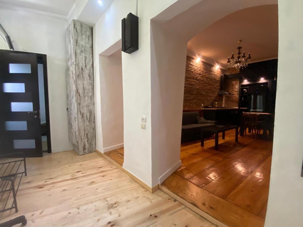 Appartamento Tbilisi Central Esterno foto